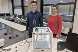 3D printer for partner school